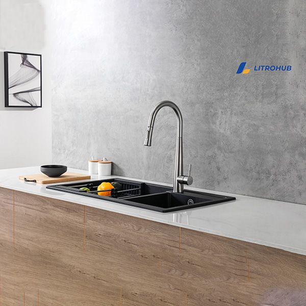 Pull out kitchen faucet